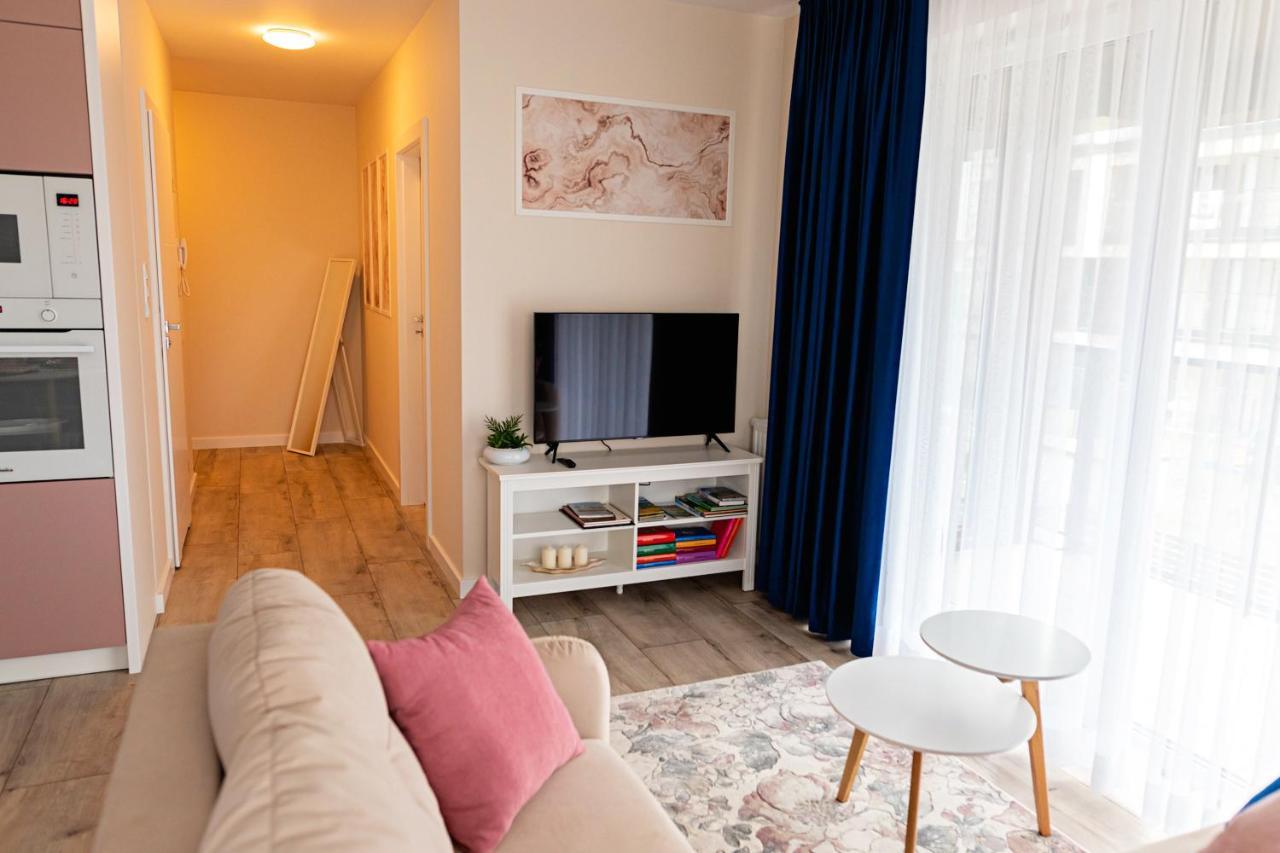 Apartament Bella Rosa Z Podziemnym Parkingiem Kielce Ngoại thất bức ảnh